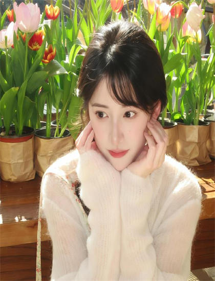 免费大黄美女片免费_我女朋友的妺妺中文字幕韩国_AI换脸在线视频免费